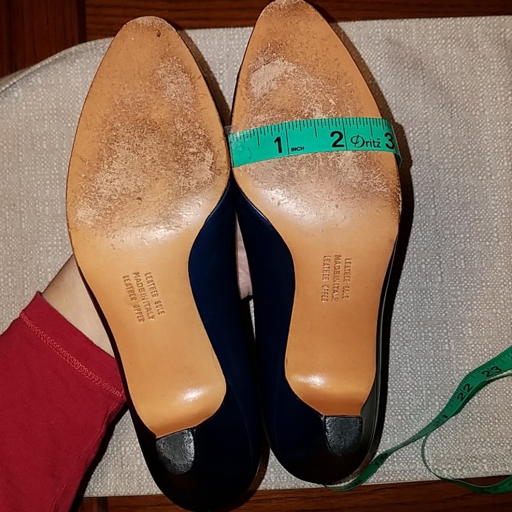 FERRAGAMO Cap Toe Heel - Picture 8 of 8